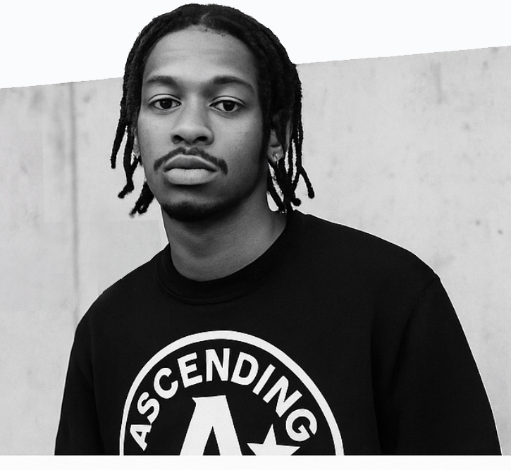 ABOUT US a star website mockup 2 copy new copy